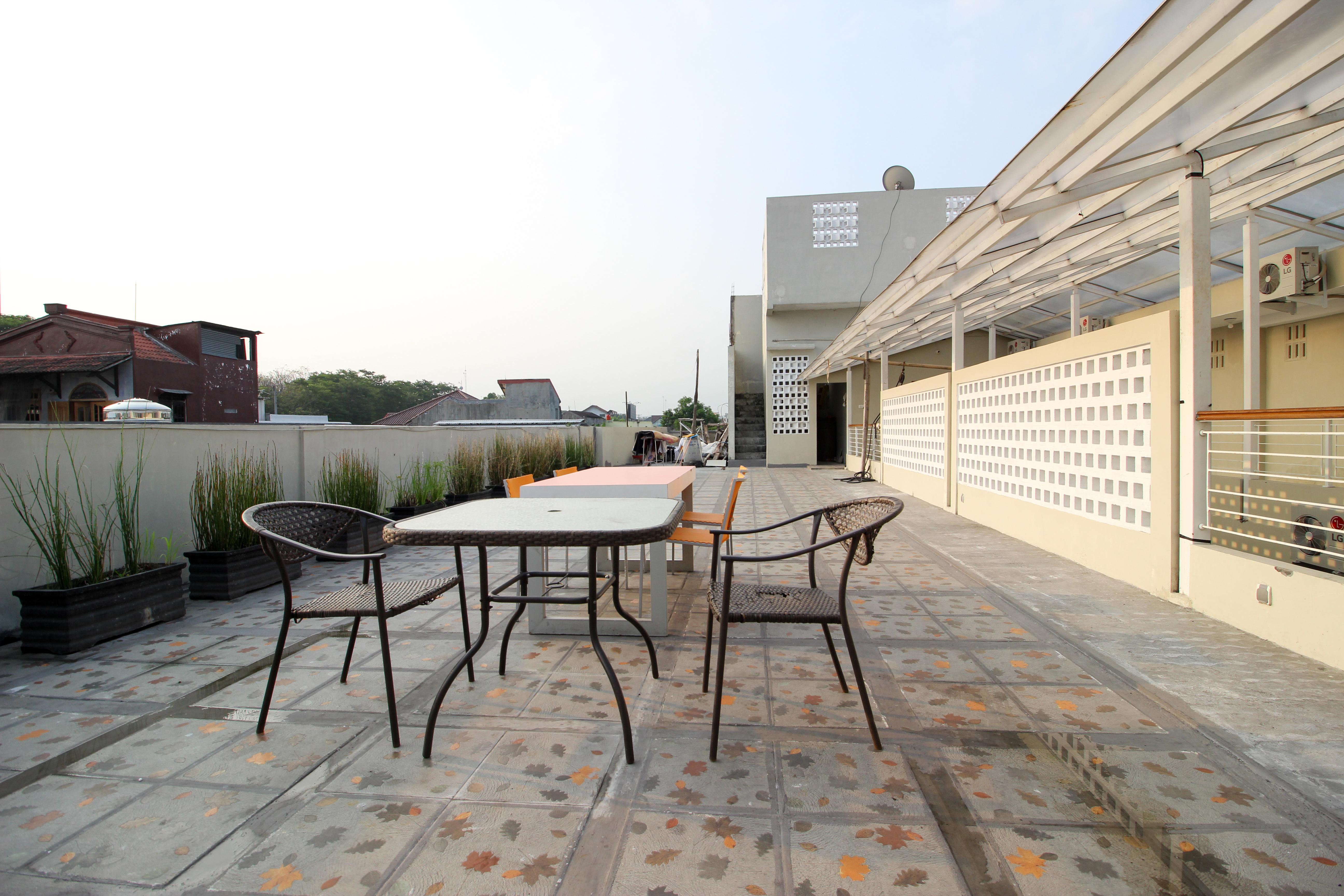 RedDoorz Plus near UPN Jogjakarta 2 Maguwo Bagian luar foto